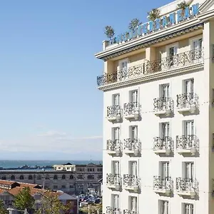 vizitați hotelul