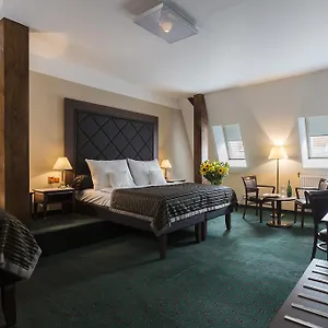 vizitați hotelul