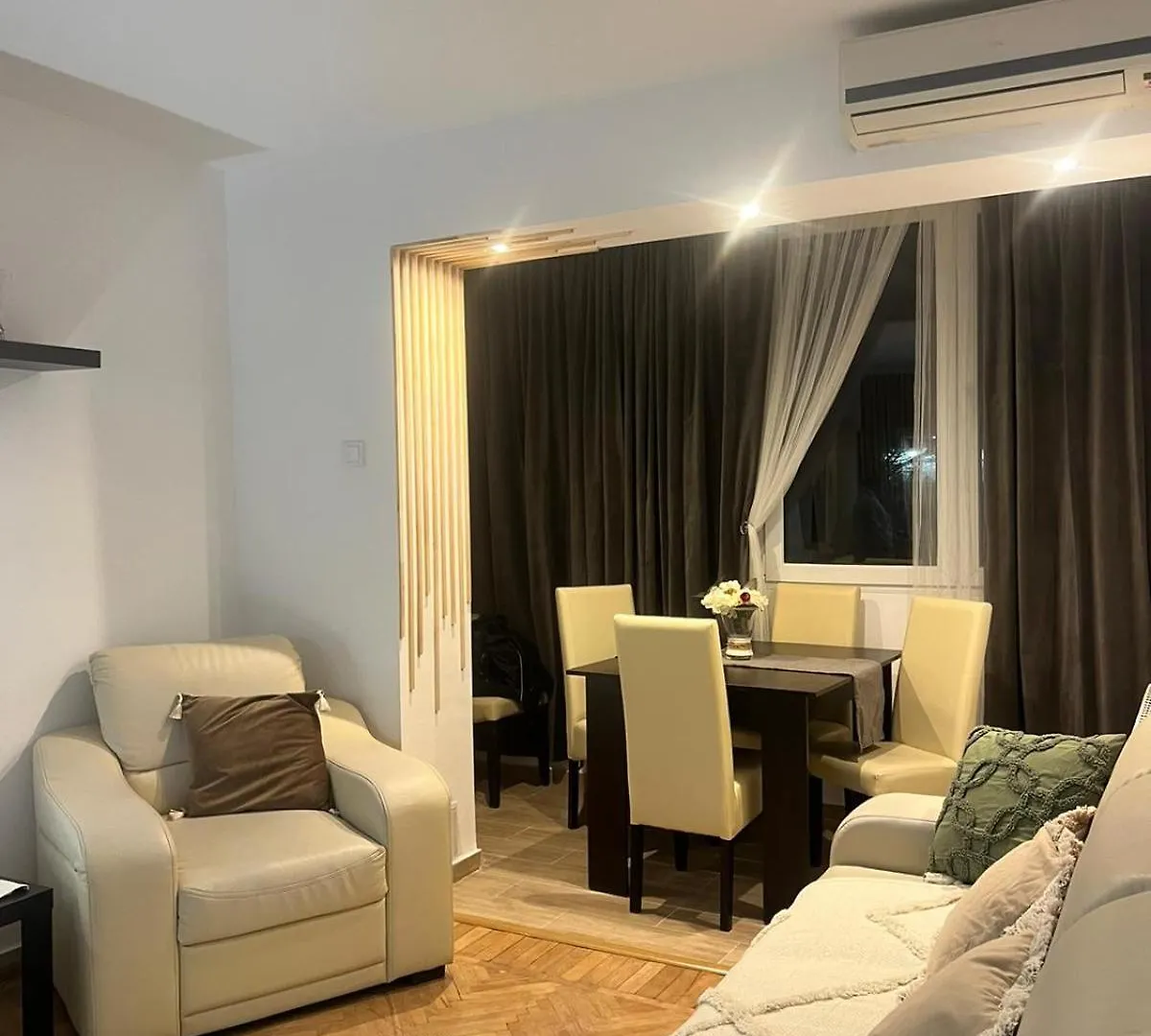 The House In The Park Bucharest Apartment România