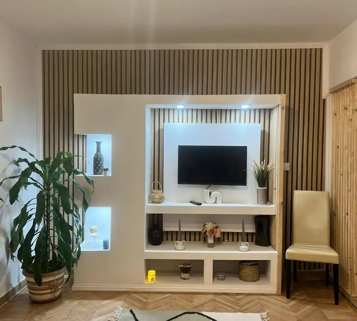 The House In The Park Bucharest Apartment