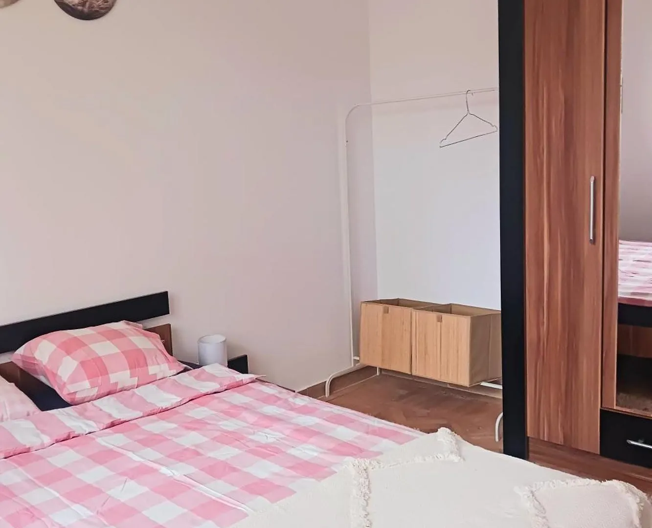 The House In The Park Bucharest Apartment