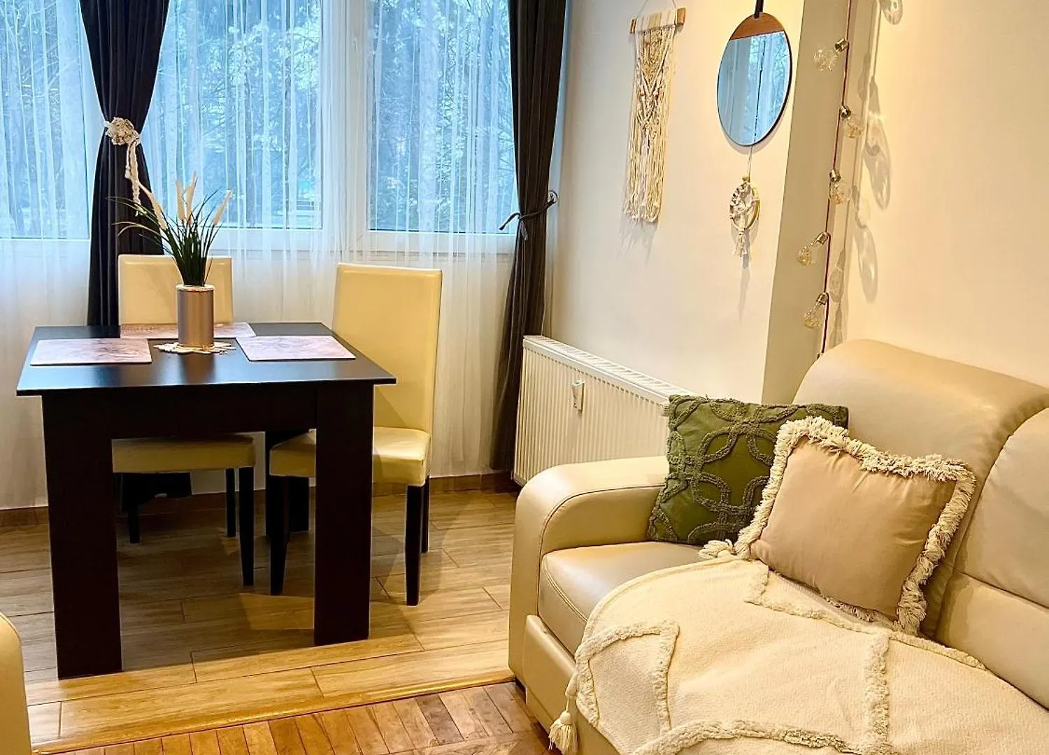 The House In The Park Bucharest Apartment